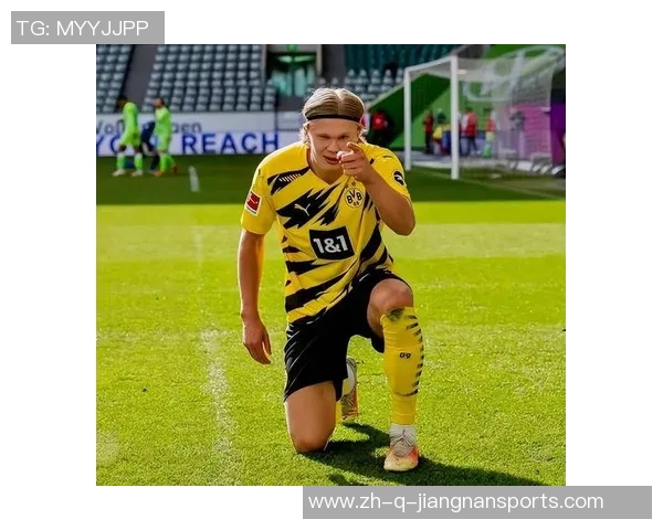 孤独球场上的英雄泪，足球传奇背后的伤感故事